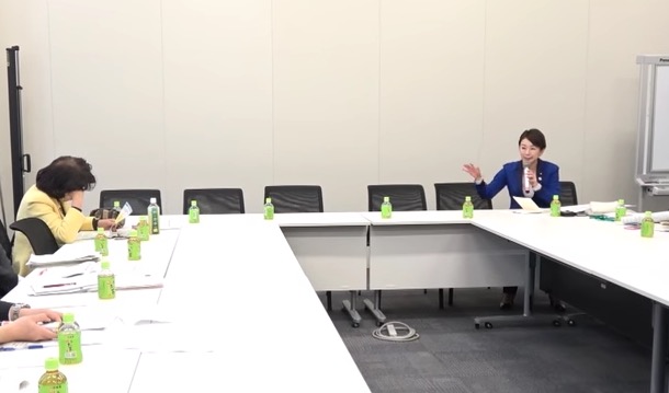 ヒアリング開始から1時間後の様子 画像:ヒアリング開始から1時間後の様子