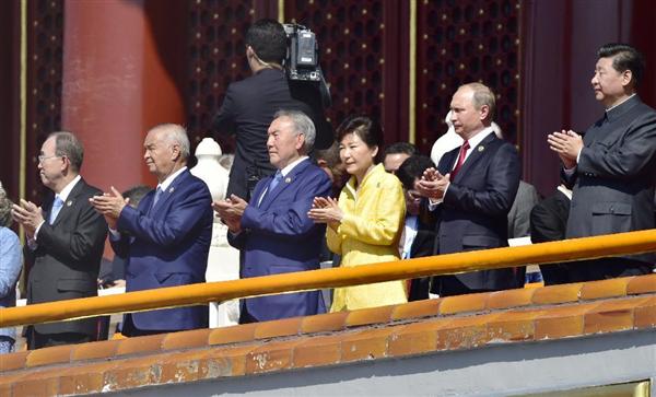 シー・ジンピン(習近平)総書記から手厚い歓迎を受けたパク・クネ大統領 画像:シー・ジンピン(習近平)総書記から手厚い歓迎を受けたパク・クネ大統領