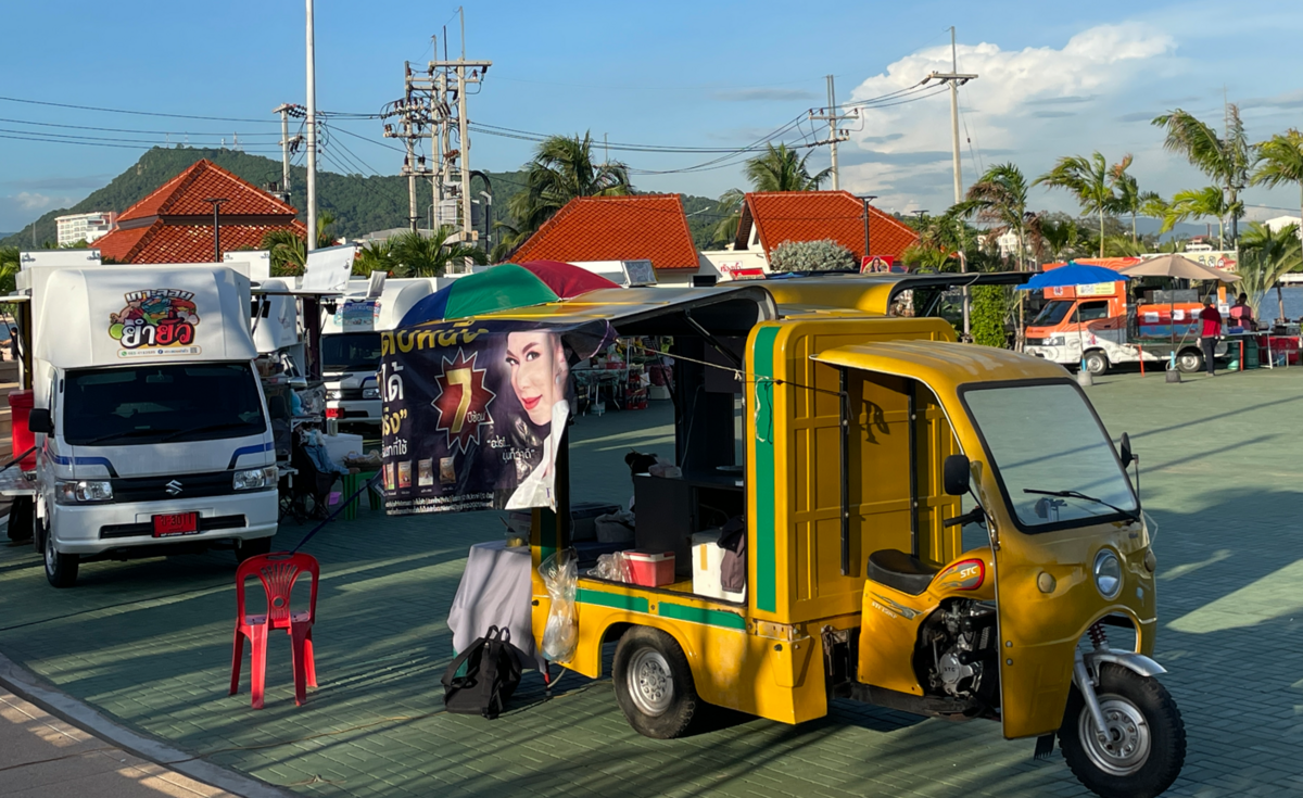 タイのキッチンカー事情：歴史、活躍の場、販売されるもの、日本との 