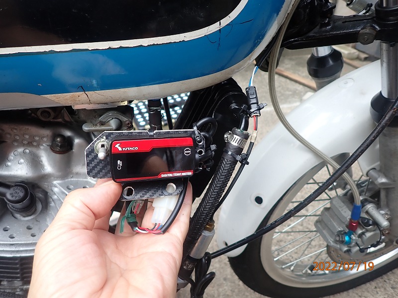 NSR250R MC18 89 ﾃﾞｼﾞﾀﾙ水温計を付ける-2(水温計確保) - 無限∞空間ｰ新館