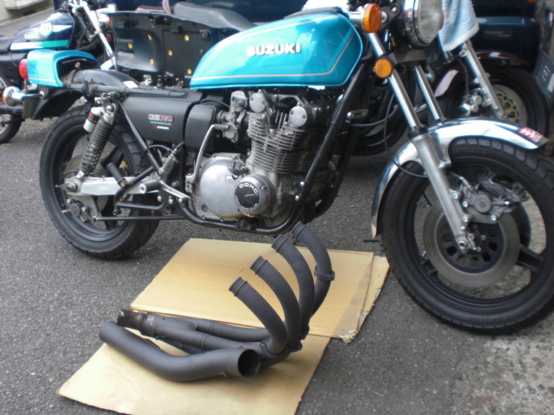 GS750集合管マフラー