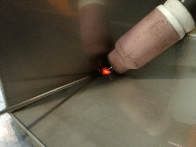 ステンレス薄板溶接