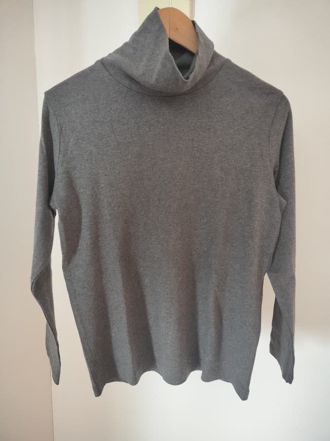 しまむら タートルネックTシャツ