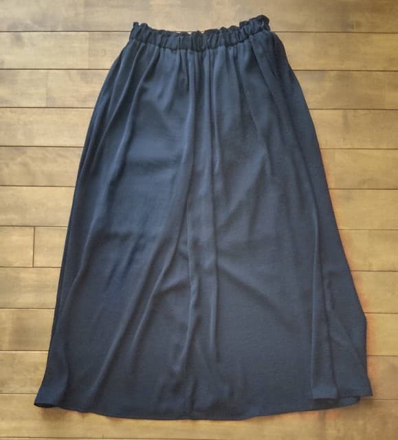 GU ロングスカート