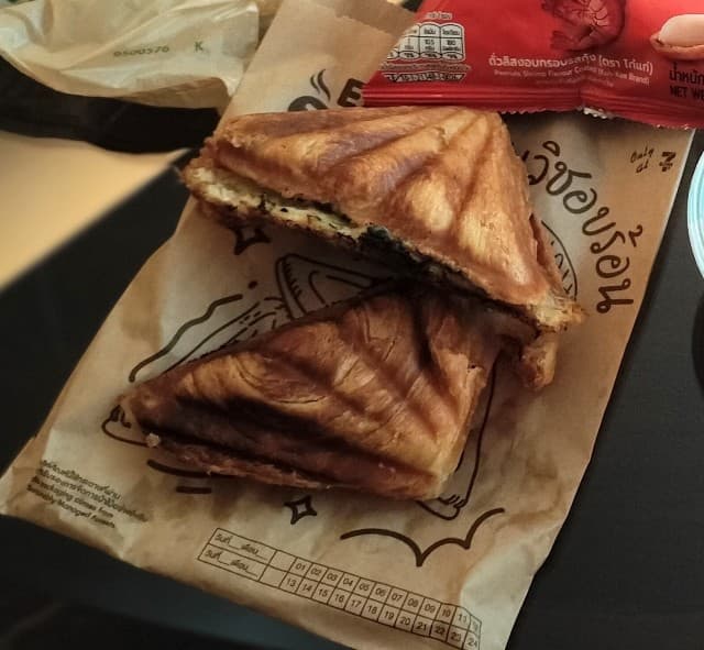 セブンイレブンのホットサンド
