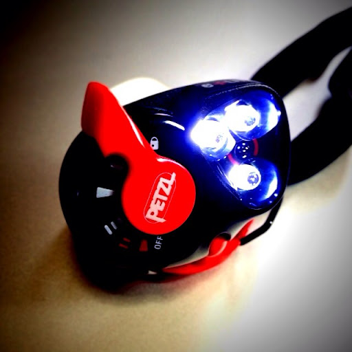PETZL「e+LITE(イーライト)」を買った〜！ - えすたけ日記