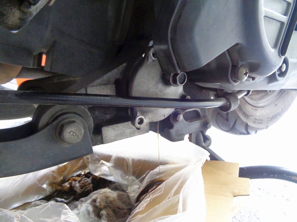 アドレスV125Gエンジンオイル・フィルター交換 - I don't know