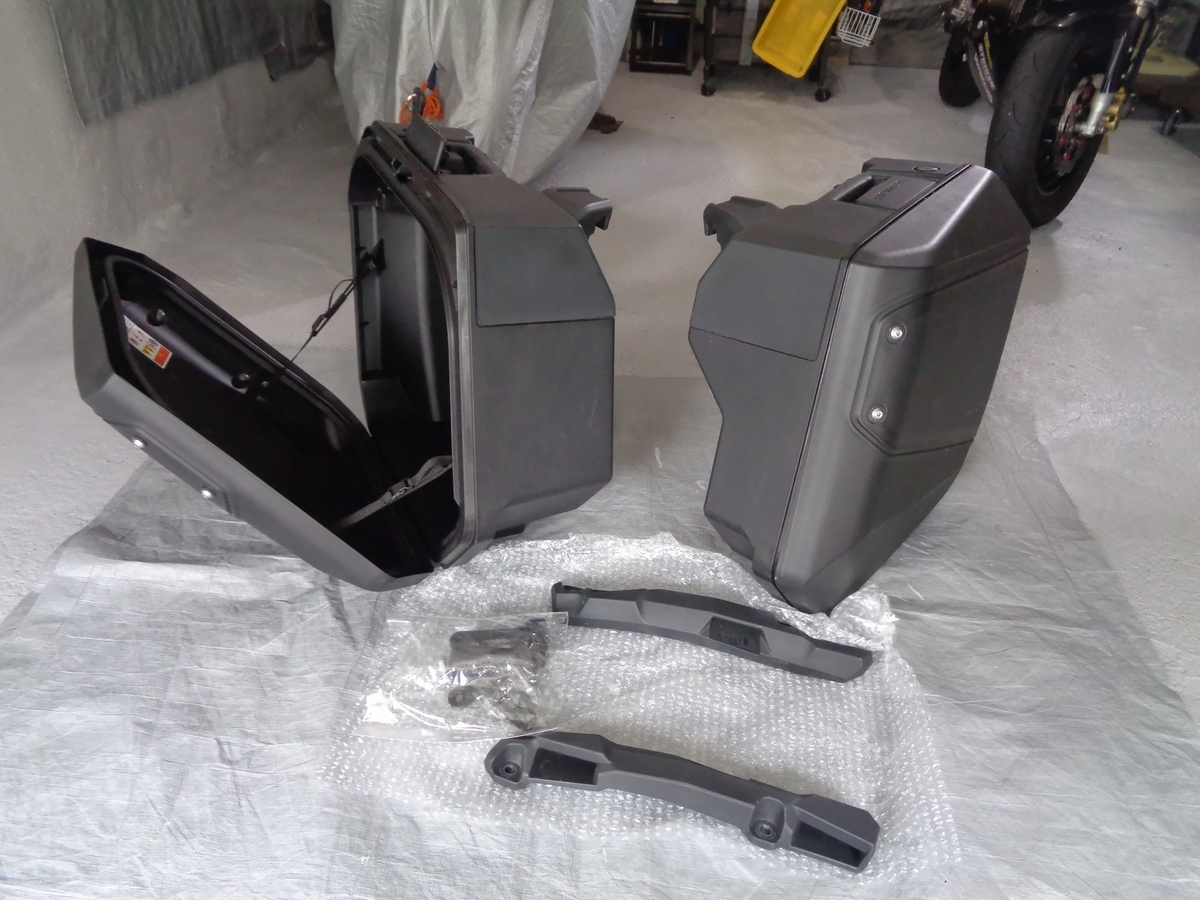 X-ADV フルパニア XADV luggage XADV panniers XADV top case XADV