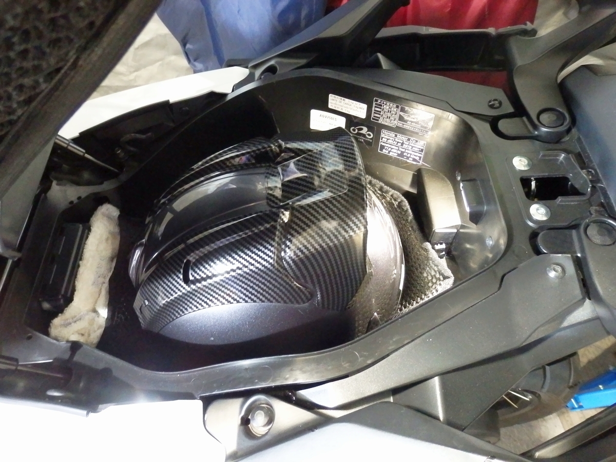Arai SZ-ram3の補修と内装の謎に迫る - All I Know Is Motorcycles