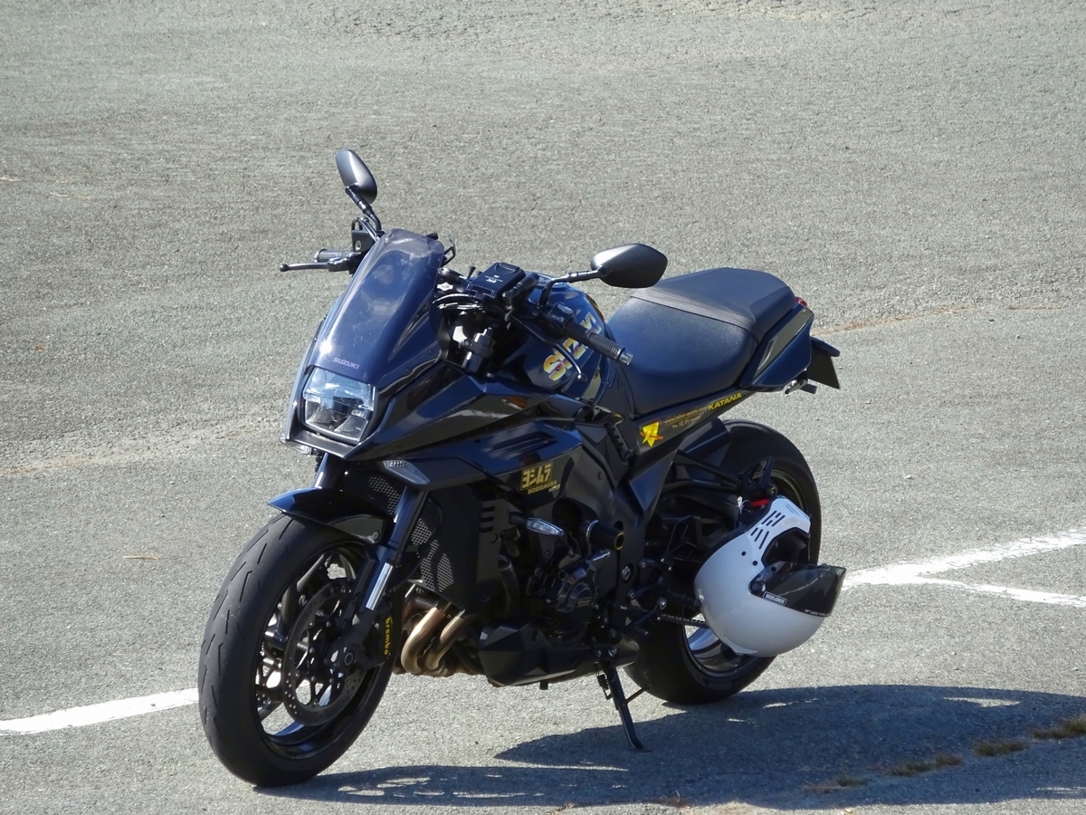 新型KATANA SUZUKI GSX-S1000S 個人出品 ワンオーナー 走行少 室内保管 