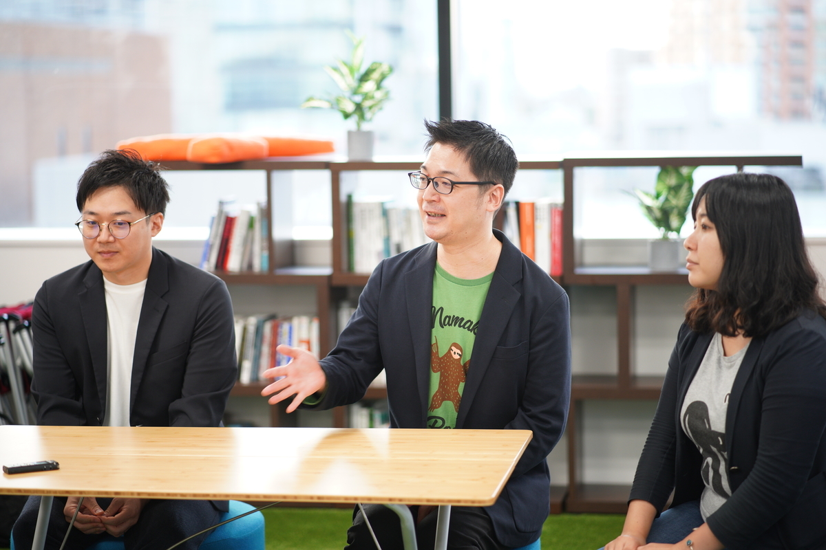 株式会社ATホールディングス 松本慶太氏、株式会社フィードフォース 渡邉康晴氏、株式会社ヌーラボ 安立沙耶佳氏