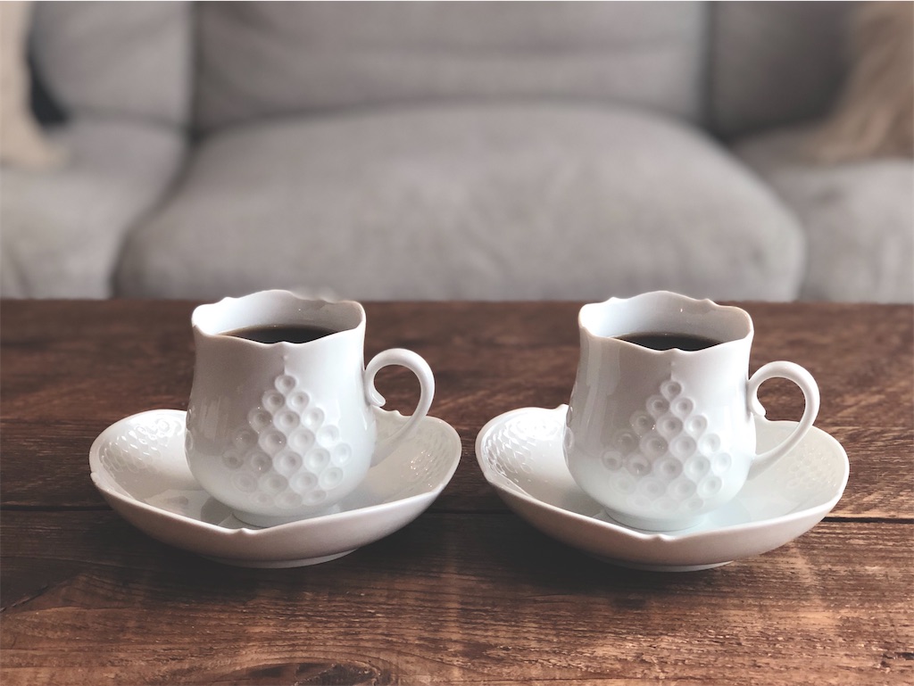 当社の 希少品 マイセン 金彩 ホワイトレリーフ コーヒーカップ