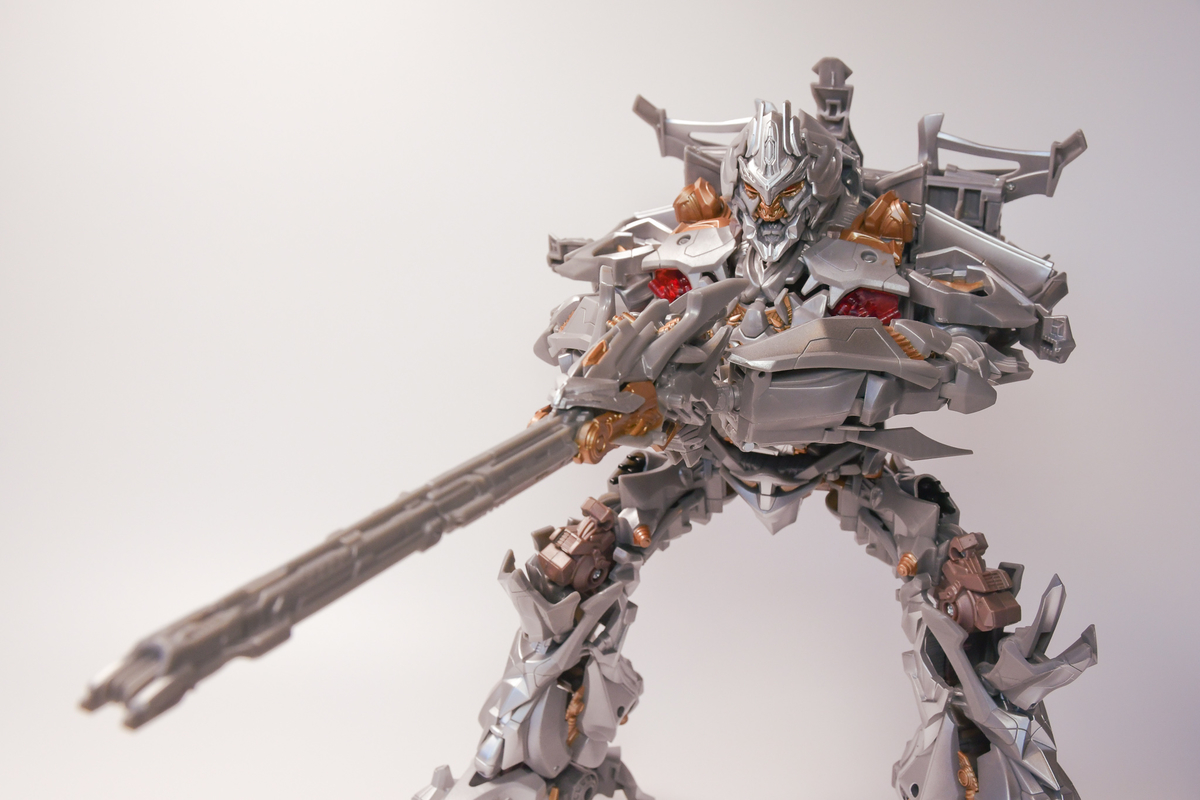 MPM-8 メガトロン - TOP