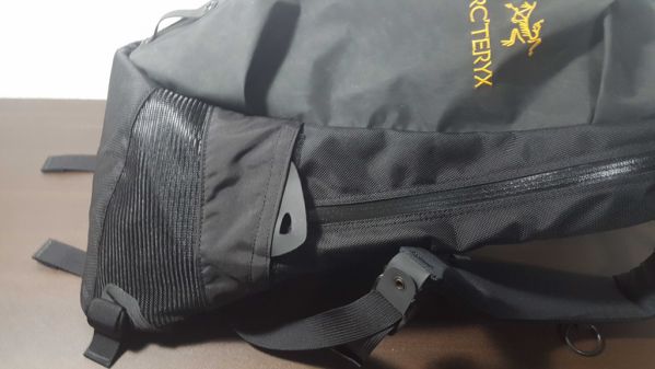 f:id:stockeizoku:20170305081411j:plain アークテリクス アロー22