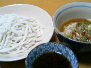 8月2日、朝昼兼用・冷やしうどんと冷やし茶漬け