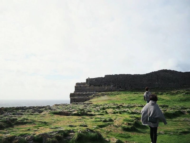 イニシュモア島