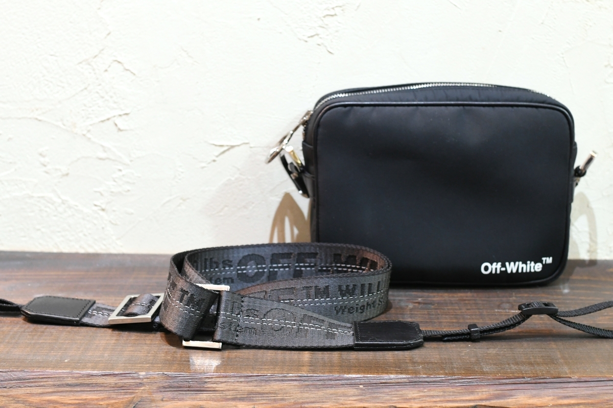 OFF-WHITEのショルダーバッグを持ち込みで高級オーダーカメラ 