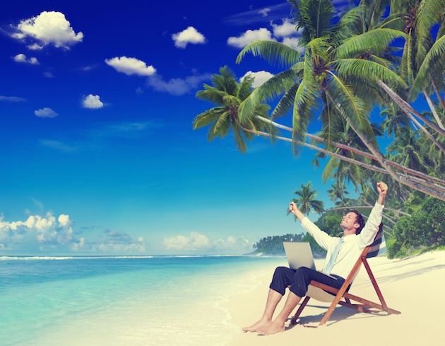 Businessman Relaxation Vacation Working Outdoors Beach Concept