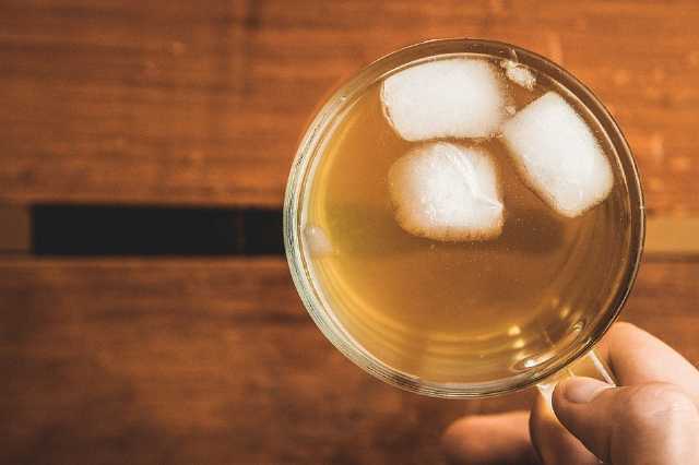 赤ちゃんって麦茶はいつからok 完母の場合の飲ませ方を解説 お役立ち情報サーチ