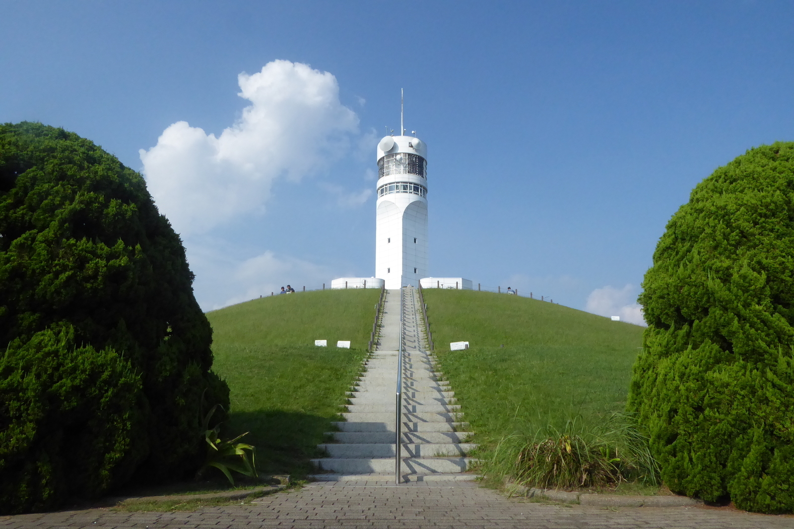 神奈川県 横浜市 横浜港シンボルタワーの写真 かきたいやうにかく 神奈川県 横浜市 横浜港シンボルタワーの写真 かきたいやうにかく