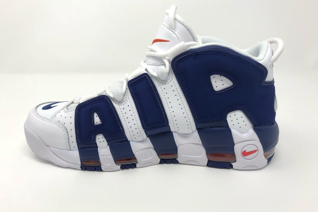 モアテンニックス】NIKE AIR MORE UPTEMPO 96 white/deep royal blue