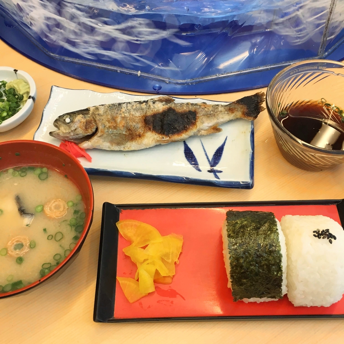 魚とそうめんの定食。