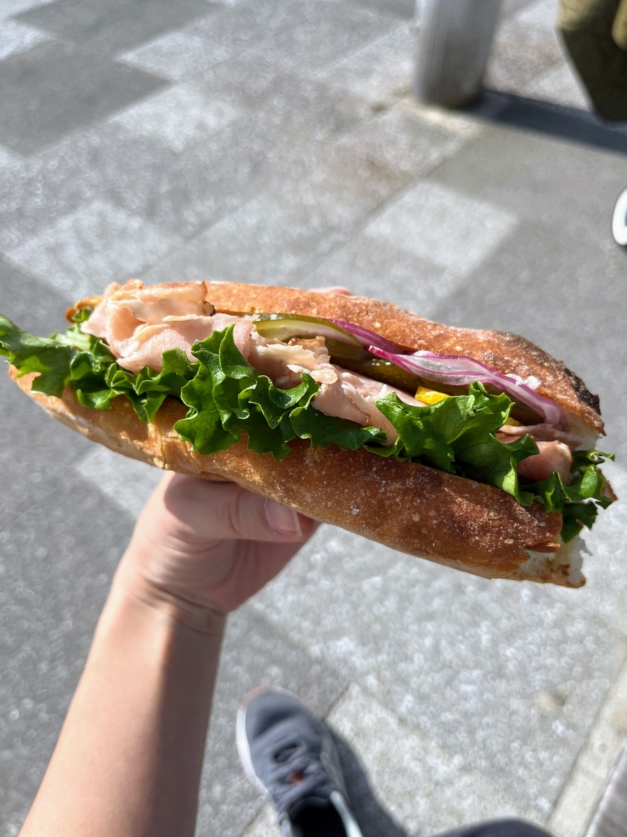 絶妙な味わいのサンドイッチ