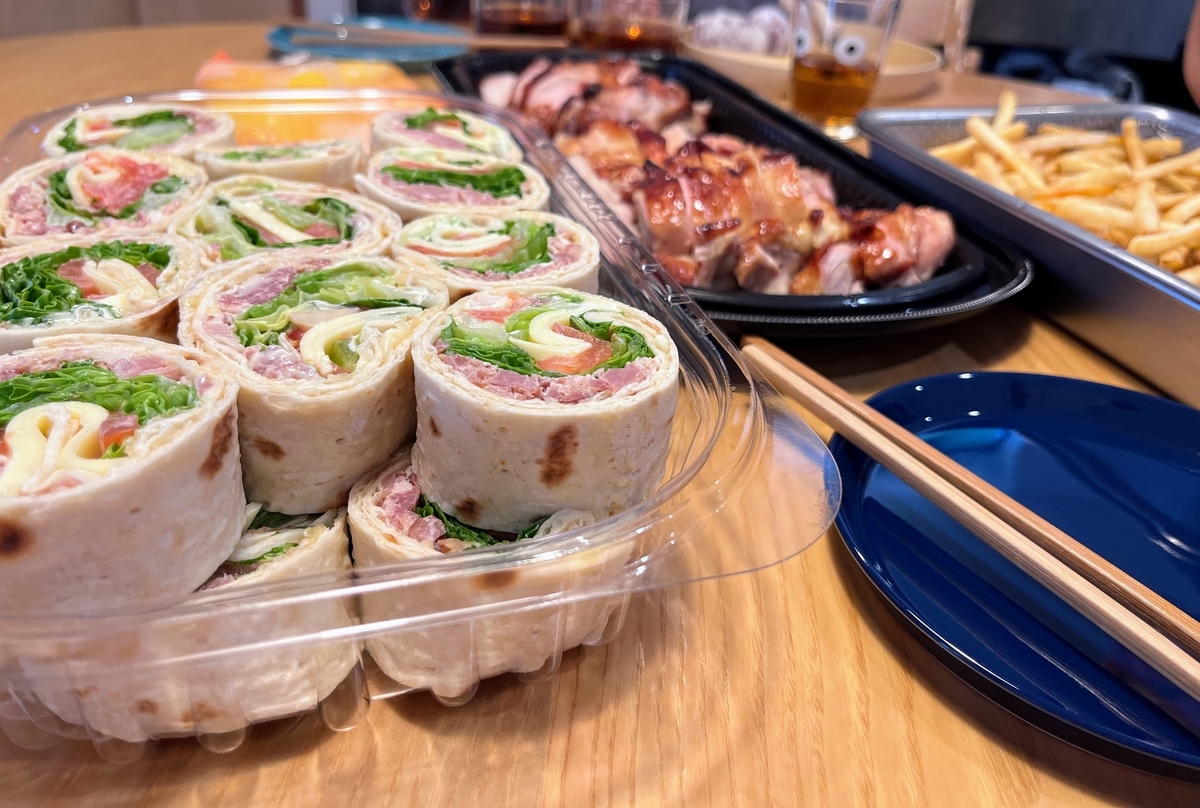 コストコのハイローラーなど買ってコストコごはんパーティー