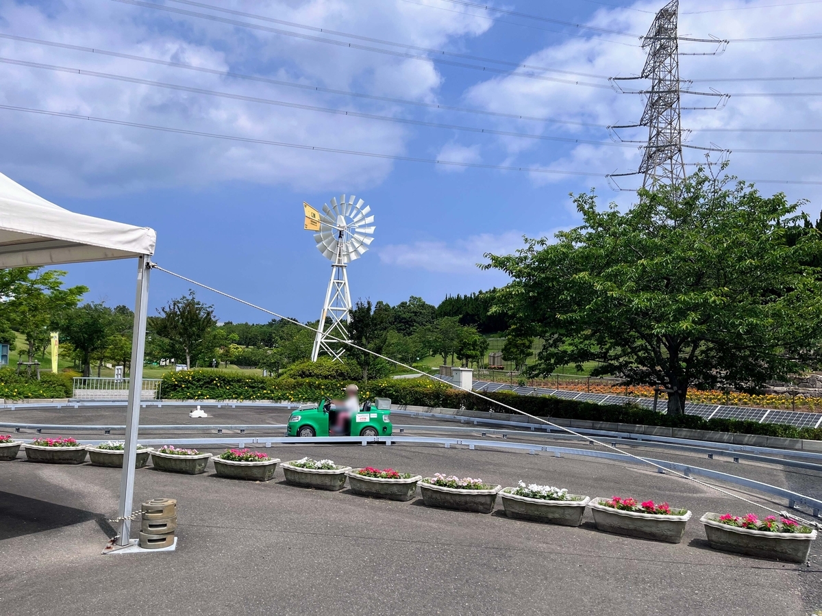 ゴーカートは小学生は100円でした