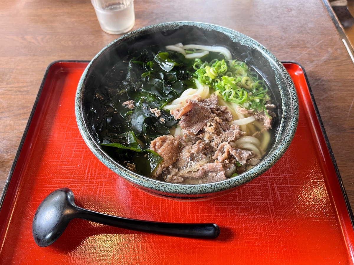 金毘羅うどんへ。