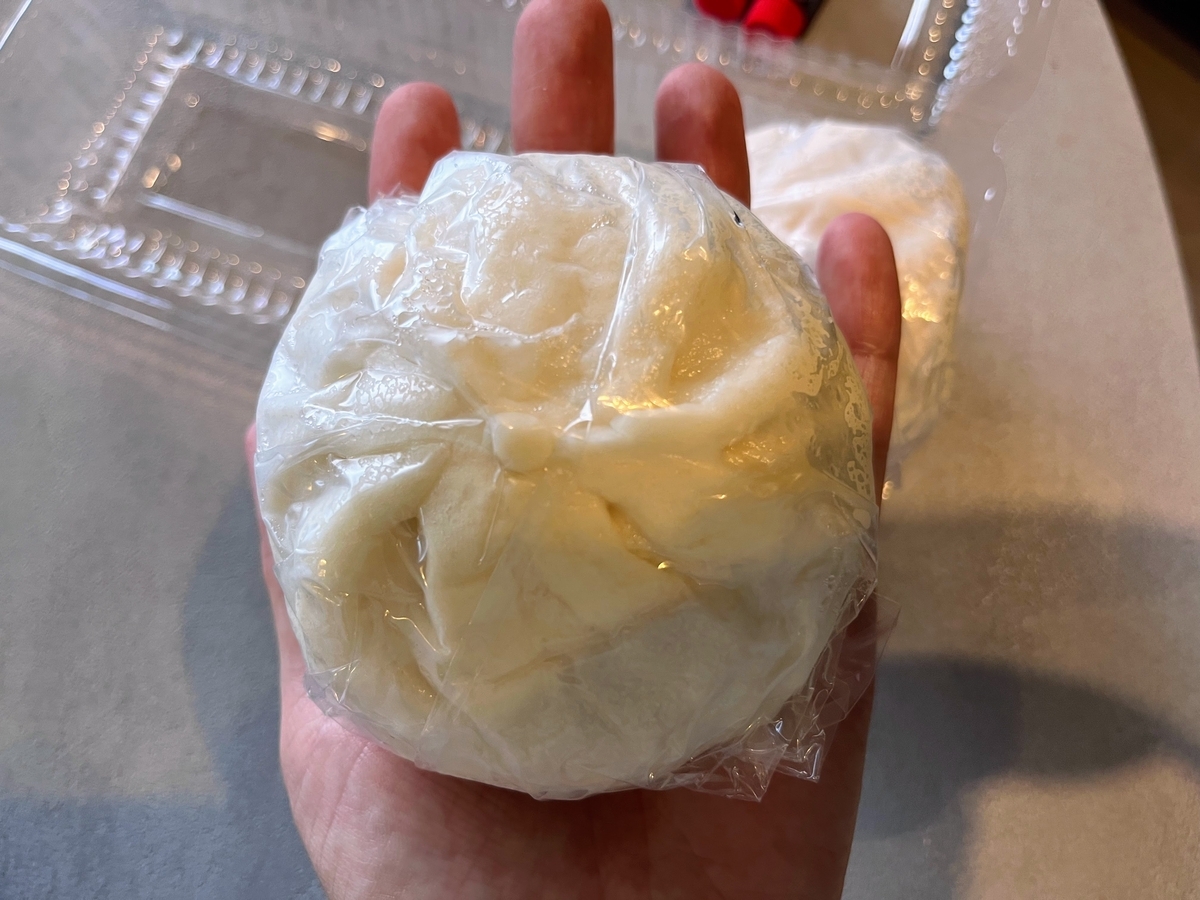 志波の肉まんじゅう。でかい