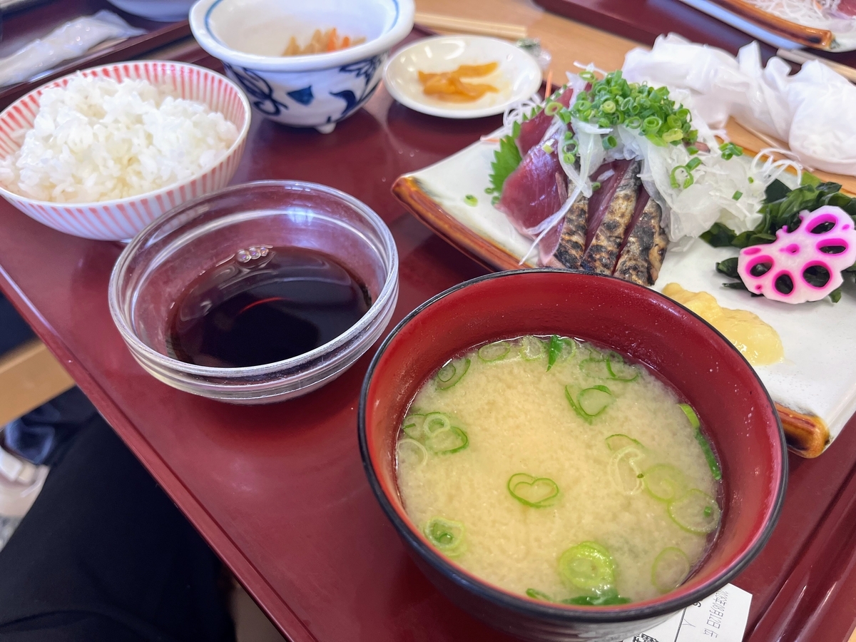 山川かつおのたたき定食