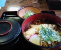 お昼はおそばを食べました。わんこじゃないけど
