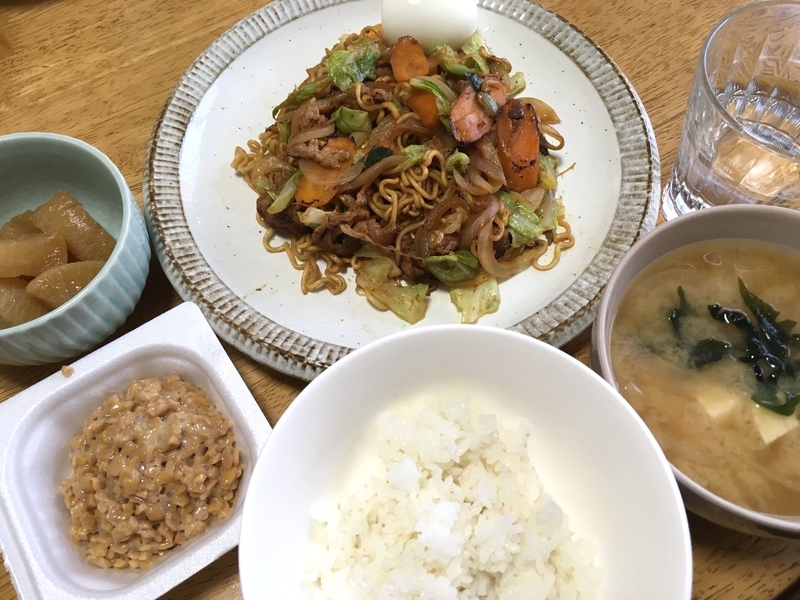圧力鍋で大根と鶏手羽元の煮物 インスタントの焼きそば 新たまのしょうが焼き 二人暮らしの毎日ごはん