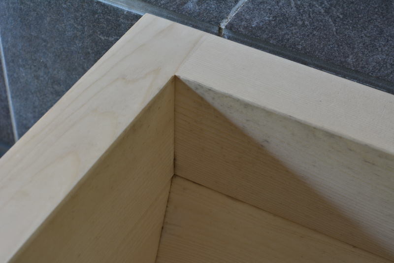 木のお風呂のカビ