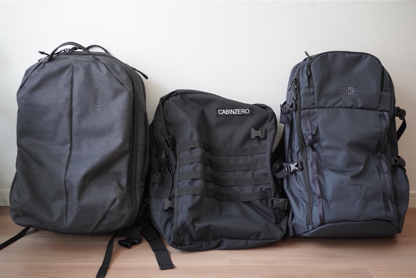 機内持ち込み最大40Lリュックを比較｜Karrimor・CABINZERO・Thule