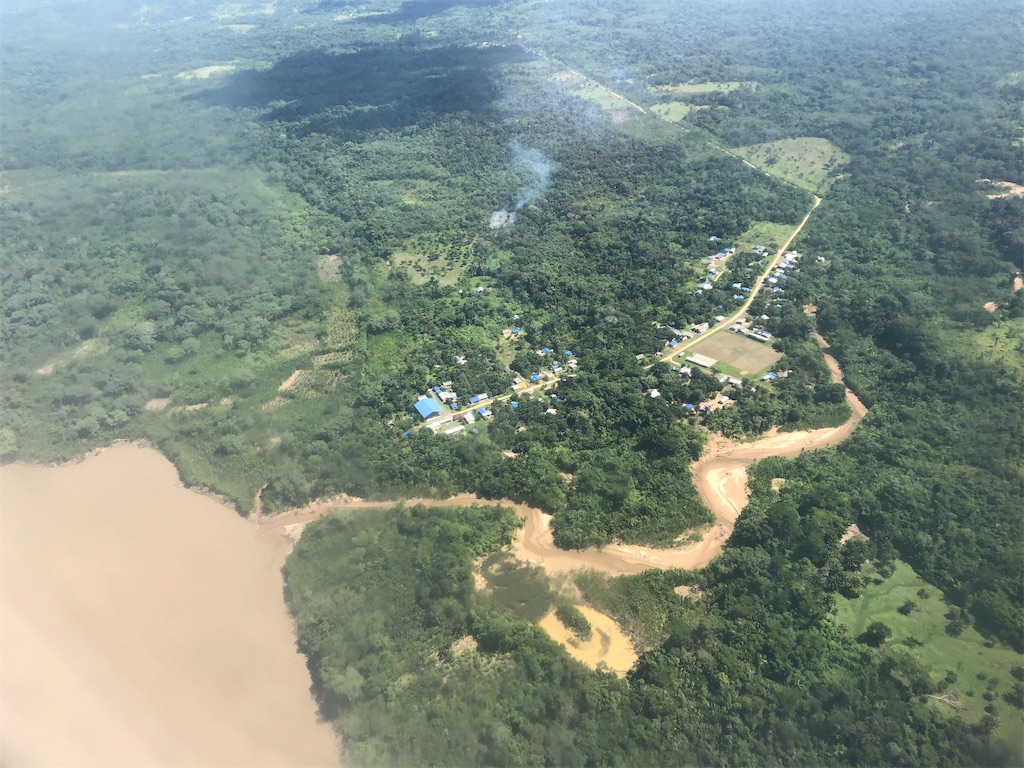 ボリビアアマゾン川上空写真。