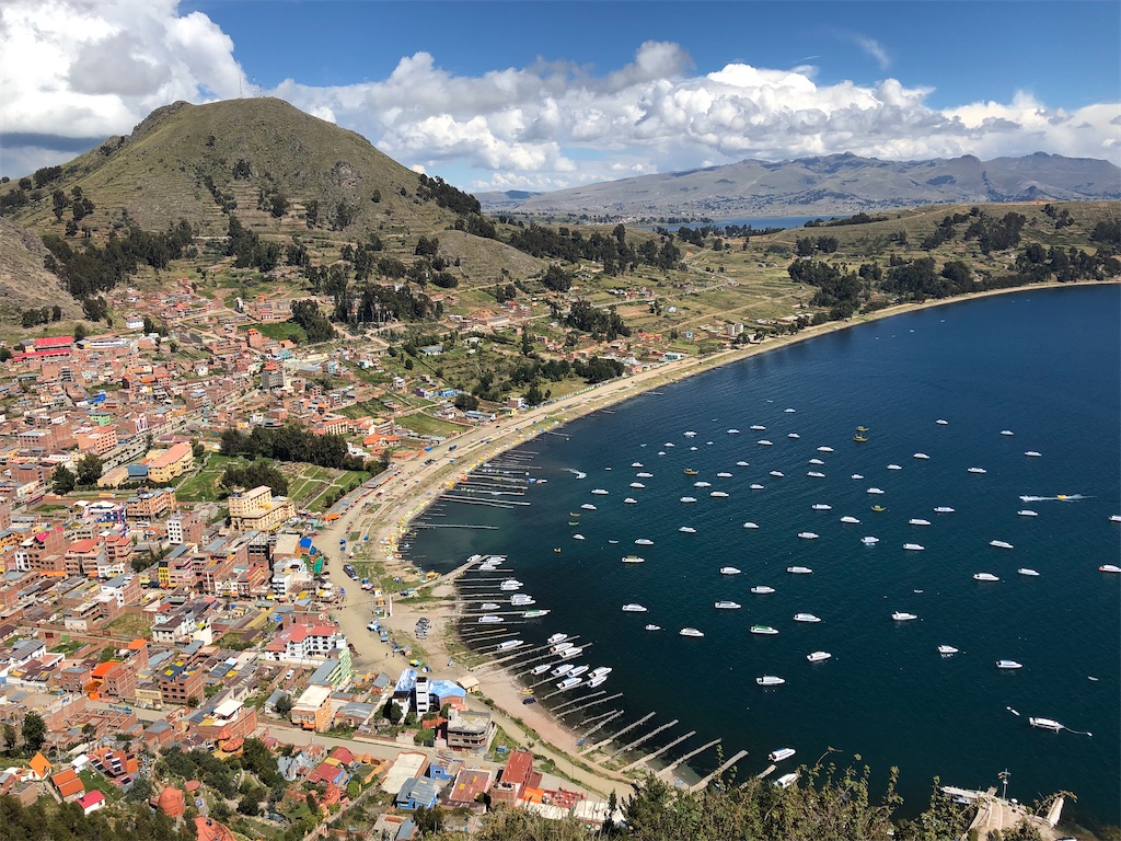 コパカバーナのビュースポット、Cerro Calvarioからの景色