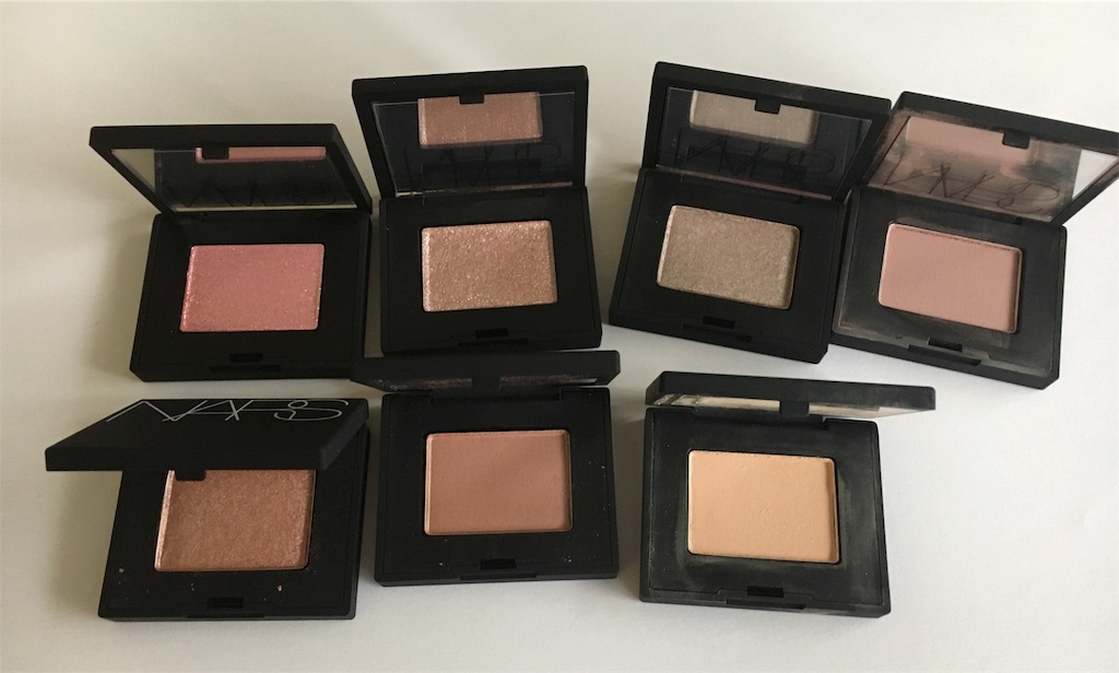 NARS アイシャドウ&ケースまとめ売り　20点 NARS アイシャドウ&ケースまとめ売り 20点 【公式通販】