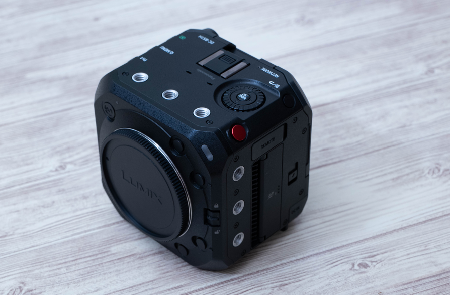 Panasonic】LUMIX DC-BGH1 ミラーレスカメラ ボディ単体 概要 デジタル Panasonic】LUMIX DC-BGH1 ミラーレスカメラ ボディ単体 概要 デジタル