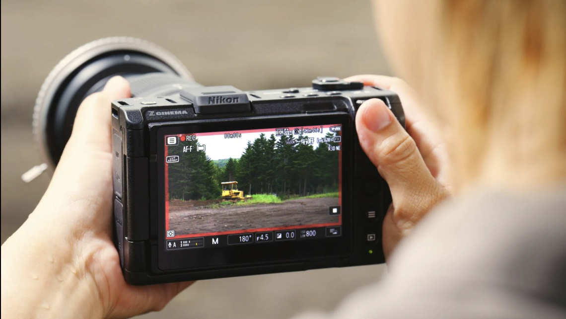 Nikon ZRが正式発表されたので詳細を見ていく 30万円以下で買える