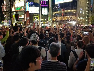 現地画像 8月31日 渋谷スクランブル交差点 日本ワールドカップ出場で大混乱 狂喜乱舞 話題のニュース