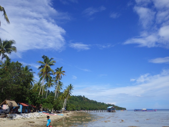 バンダル・ランプンの海岸