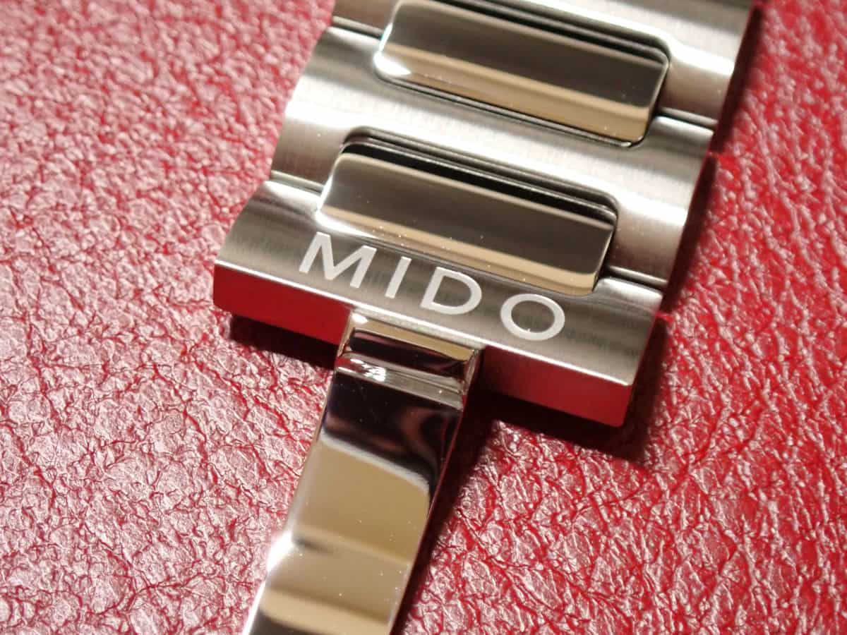 腕時計喫茶-Wristwatch-Tearoom- | ブレスレットで「背徳の味変」！？ ミドー「マルチフォート TV ビッグデイト」が面白い