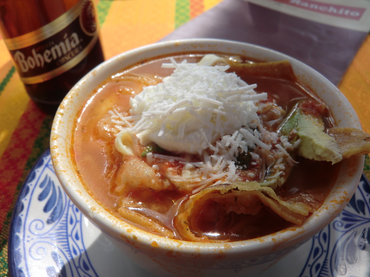 メキシコ料理 一度食べたら忘れられない 超濃厚アステカスープってどんな料理 メキシコに暮らす