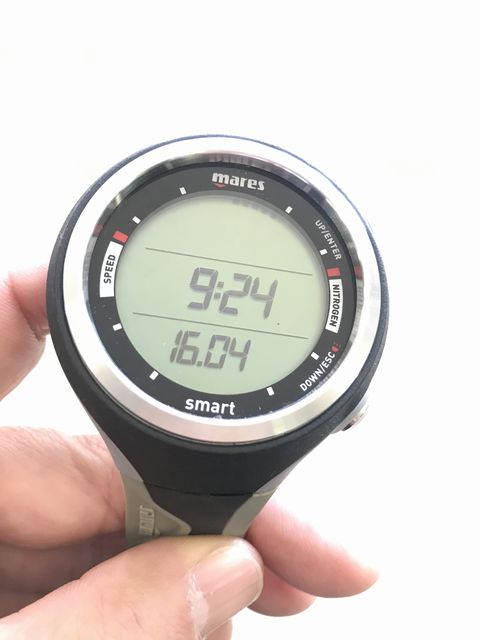 mares smart マレス スマート ダイブコンピュータの時刻合わせと電池