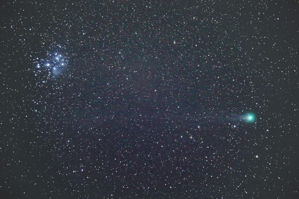 ラブジョイ彗星とプレアデス星団