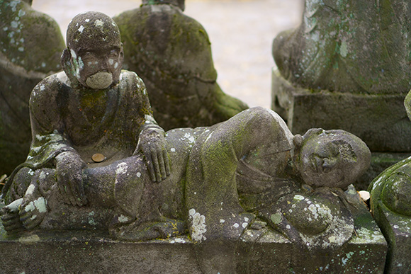 f:id:sunsun_fine:20191220000928j:plain 五百羅漢「けっこう凝ってますな」