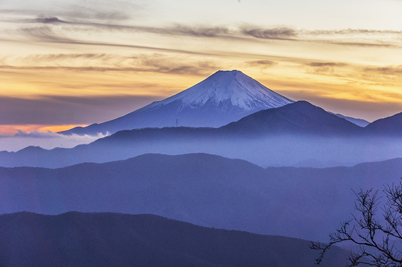 夕暮れの富士山