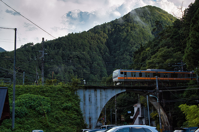 青梅線の電車